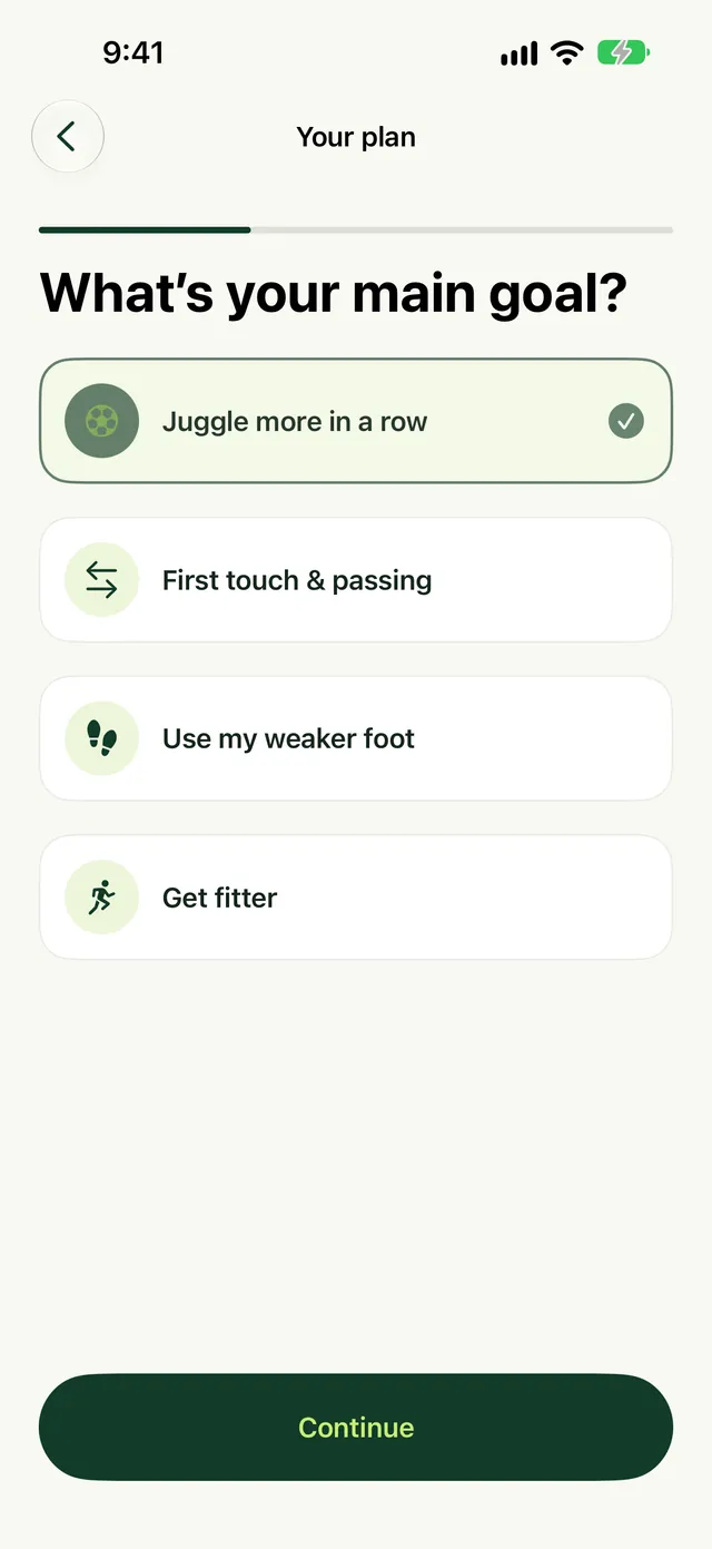 Touches onboarding question on iPhone: what is your main goal, with juggling, first touch, weaker foot and fitness choices